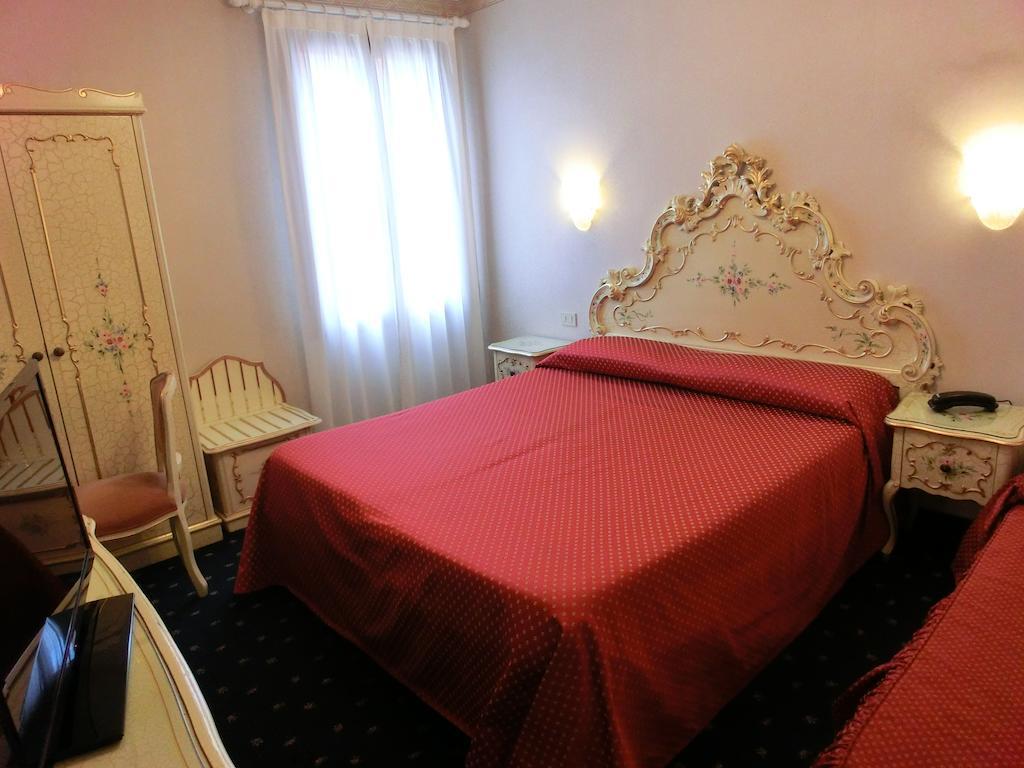 Diana Hotel Venecia